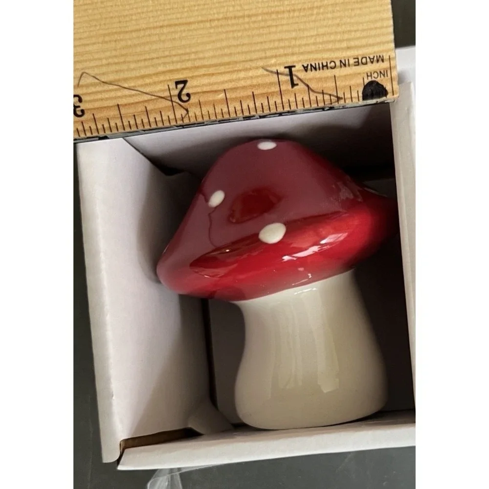 Ceramic Mushroom Salt & Pepper Shaker Set Pink & Green Polka Dot 2.75